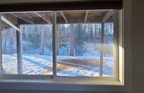 Colbert Apartment | Serene Hideaway near nature and the Little Spokane River