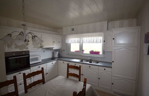 Grote-Brogel House | Serene Holiday Home in Peer