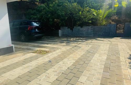 Vaduvanchal House | Serene Inn