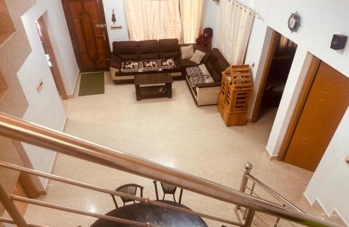 Vaduvanchal House | Serene Inn