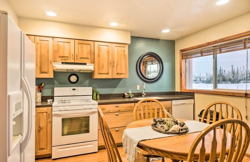 Kenai Condo | Serene Kenai Condo < 4 Mi to Kenai Beach!