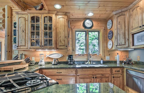 Lac du Flambeau House | Serene Lakefront Lodge w/ Docks on 8 Acres!