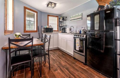 Marion House | Serene Loft Cabin with Outdoor Grill and Fire Pit in Creal Springs, Illinois