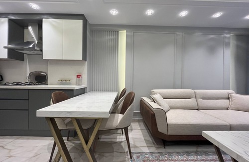 Zeytinburnu Apartment | Serene Luxury Apartment next to ISTANBUL Fisekhane & Marmaray Metro Station
