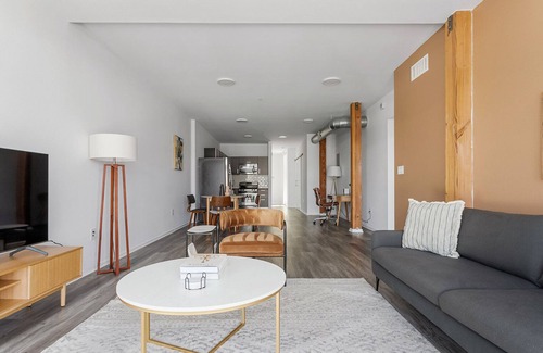 Del Rey Apartment | Serene Marina Del Rey 2BR w/Pool & Gym, nr Shopping, by Blueground