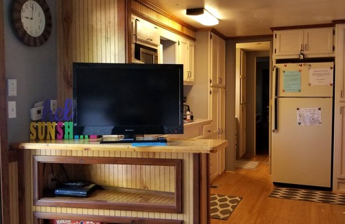 Gatlinburg - Pigeon Forge Resort | Serene Mountain Resort For 2