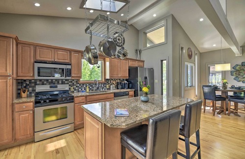 Cortez House | Serene Mountain Retreat w/Patio & Mtn Views!