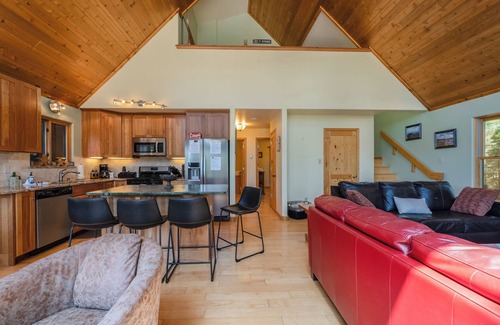 Angel Fire House | Serene Mountain Sanctuary