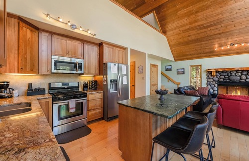 Angel Fire House | Serene Mountain Sanctuary