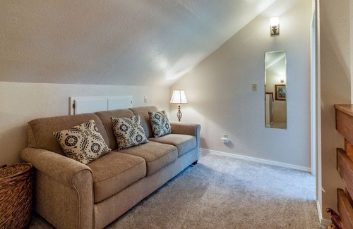 Purgatory Condo | Serene mountain view retreat with free WiFi & hot tub - near Purgatory