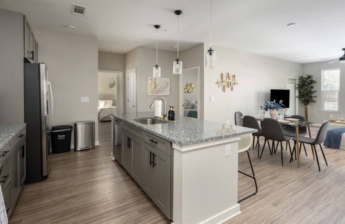 Athens Apartment | Serene, New Apt | Pool | Long Stays