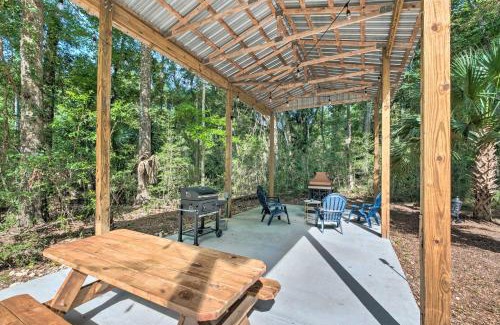 Old Town House | Serene Old Town Getaway Near Suwannee River!
