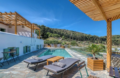 Lefkes Villa | Serene Paradise with Breathtaking Aegean Views