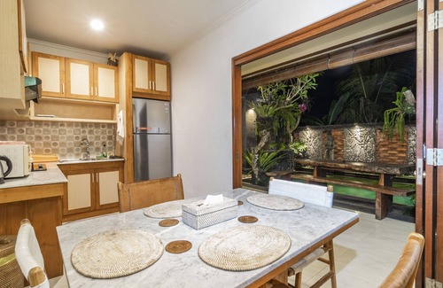 Kedewatan Villa | Serene private villa surrounded by rice fields only minutes to Ubud Market