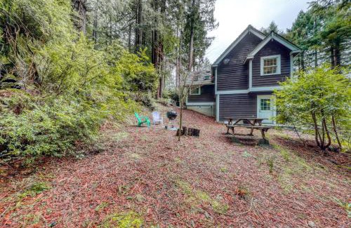 Arcata Hotel | Serene Redwood Retreat