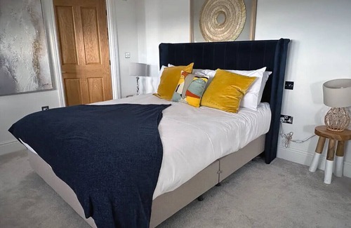 Penarth Hotel | Serene Retreat King Room Penarth