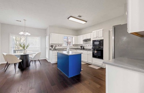 Johns Creek House | Serene Retreat in Alpharetta- 4BR Home w/Chef’s Kitchen & Private Patio #41937