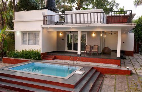Eloor Apartment | Serene Retreat