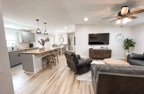 Keslers Cross Lanes House | Serene Retreat Near Summersville Lake