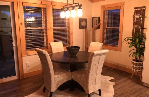 Boone Villa | Serene Rustic Farmhouse Mountain Cottage (Sleeps 4)
