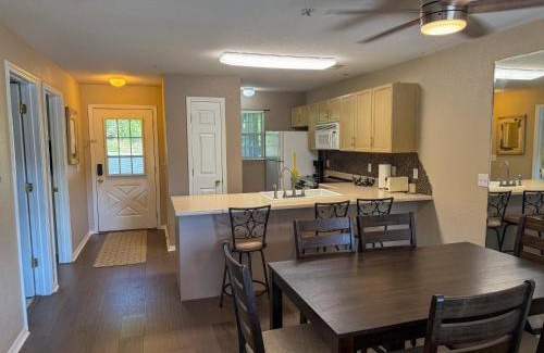Table Rock House | Serene setting near Lake Taneycomo - Free Attraction Tickets-Near Branson attractions - FC61-17