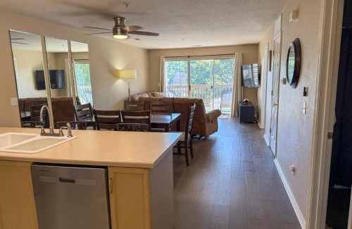 Table Rock House | Serene setting near Lake Taneycomo - Free Attraction Tickets-Near Branson attractions - FC61-17
