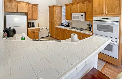 Antioch House | Serene single story home in Antioch San Francisco with Washer Dryer
