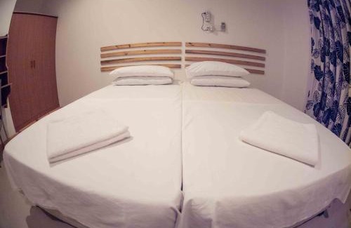 Thoddoo House | Serene Sky Guest house