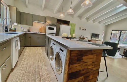 Pioneer Trail House | Serene South Lake Tahoe seasonal retreat with modern amenities