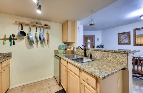 Vilano Beach House | Serene St Augustine Townhome: Walk to Beach!