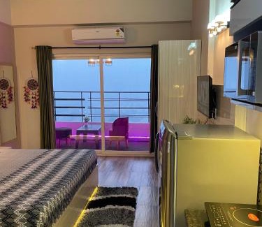 Greater Noida Bed & Breakfast | Serene Stay India
