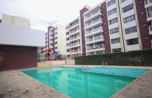 Nairobi West Apartment | Serene studio apartment in beautiful Nairobi near JKIA Airport & SGR, with WiFi