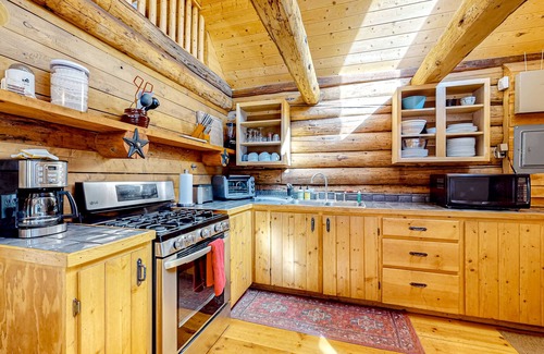 Taos Ski Valley Cabin | Serene & sunlit dog-friendly cabin with hot tub, fire pit, & views - near skiing