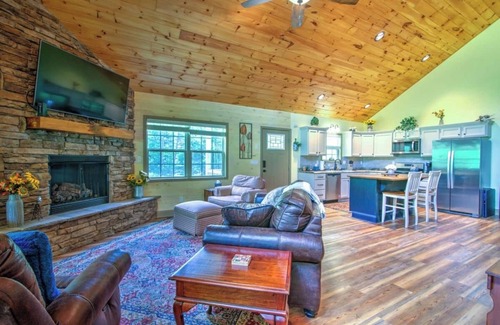 Hampton Cabin | Serene TN mountain getaway nestled on 17 private acres of majestic Appalachian Mountains.