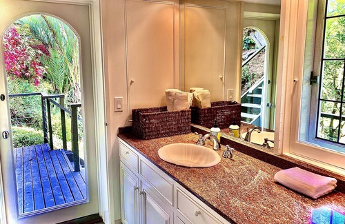 Corona del Mar Apartment | Serene, tropical oasis-walk to beautiful beaches