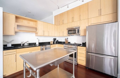 McLean Apartment | Serene Tysons Corner 1BR w/Elevator, close to Theater, by Blueground