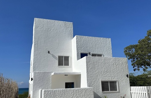 Treasure Beach Villa | Serene Villa on the Beach with Pool & Ocean views