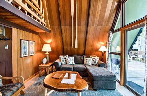 Packwood House | Serene Washington Escape with Deck and Mountain Views!