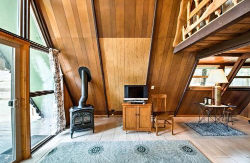 Packwood House | Serene Washington Escape with Deck and Mountain Views!