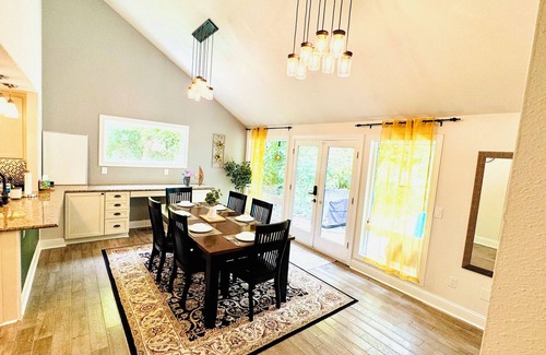 Cottage Lake House | Serene Wooded Retreat in Woodinville