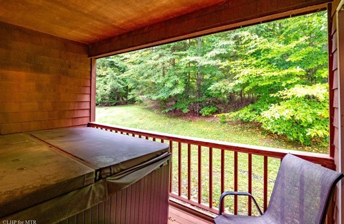 Timberline House | Serenity - 23 Woods End CourtnnSerenity - Access to Community Swimming & Fishing Pond, Pet Friendly