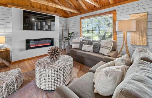 Indian Point House | Serenity - 60 Ridge Lane