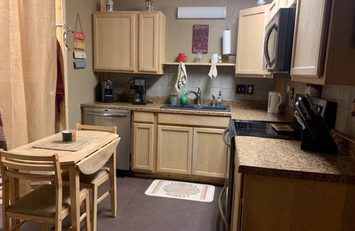 McAlester Cabin | Serenity Acres Sanctuary’s Luxury Lodge