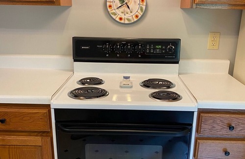 Roan Mountain Cottage | Serenity and Seclusion in Roan Mountain, TN