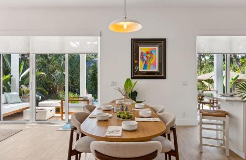Vilano Beach House | Serenity at Surfside by AvantStay Pool, Porches, Fire Pit & Arcade Near Vilano Beach