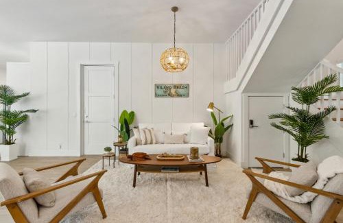 Vilano Beach House | Serenity at Surfside by AvantStay Pool, Porches, Fire Pit & Arcade Near Vilano Beach