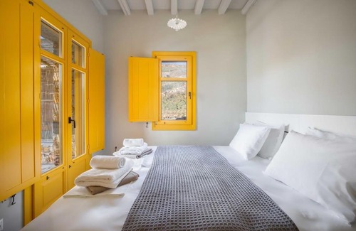 Serifos House | Serenity Beach Villa - Port View