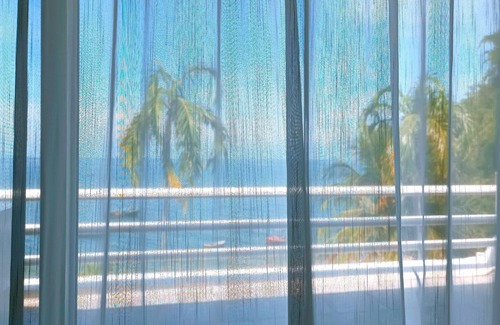 Si Racha Villa | Serenity Beachfront room - Private beach - Near Bangkok/Pattaya