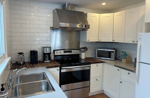 Old Town Historic District House | Serenity Charm downtown old towne by Shaw