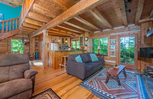 Old Fort Cabin | Serenity Cabin | Pet friendly, Hot Tub & Private Dock on Lake George